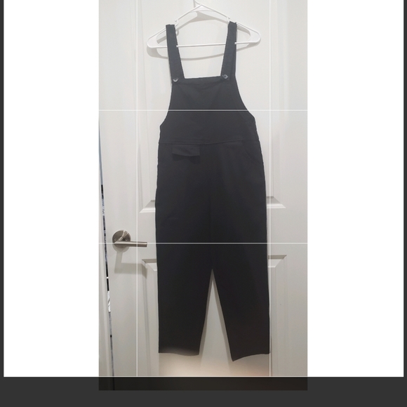 Black overalls jumpsuit - Picture 2 of 8